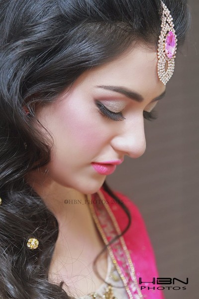 The Gorgeous and Beautiful Sarah Khan. She looks exquisite in Bridal Wear (13)