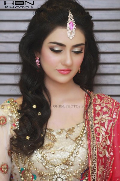 The Gorgeous and Beautiful Sarah Khan. She looks exquisite in Bridal Wear (15)