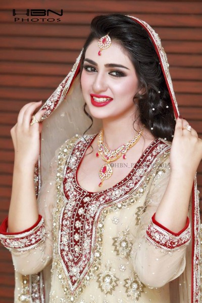 The Gorgeous and Beautiful Sarah Khan. She looks exquisite in Bridal Wear (3)