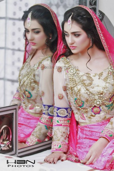 The Gorgeous and Beautiful Sarah Khan. She looks exquisite in Bridal Wear (8)