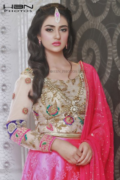 The Gorgeous and Beautiful Sarah Khan. She looks exquisite in Bridal Wear (9)