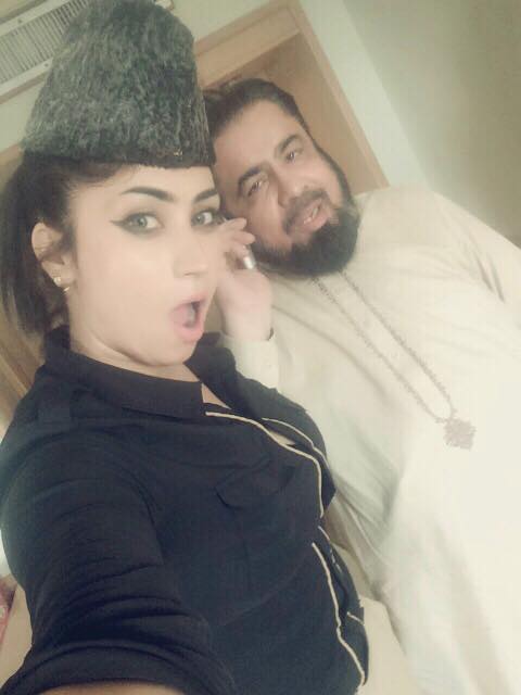 Qandeel Baloch says it's all after posting her picture with Mufti Qavi (2)