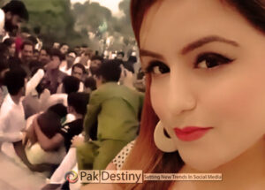 what-happened-with-ayesha-akram-at-minar-e-pakistan-lahore